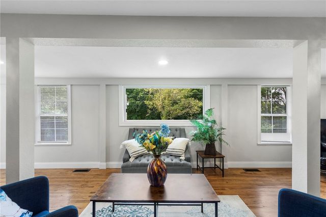 21776 Highway 62, Garfield, AR 72732