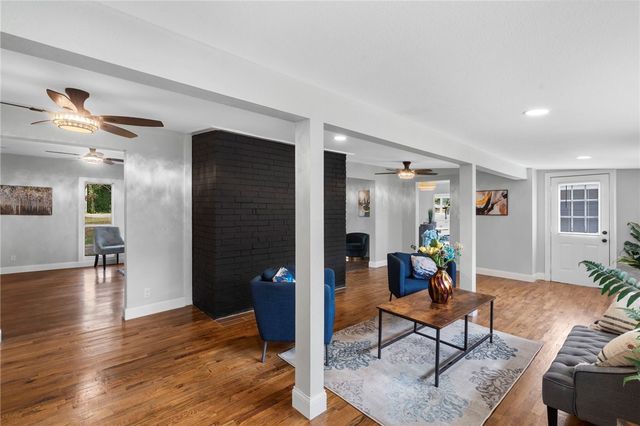 21776 Highway 62, Garfield, AR 72732