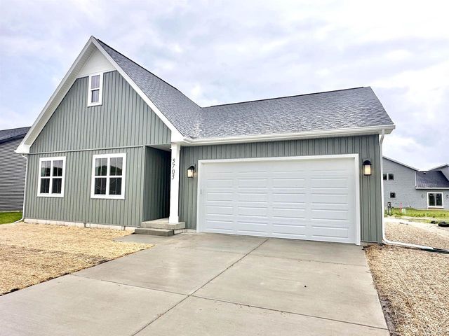 10427 N Stone Barn Drive, Milton, WI 53563
