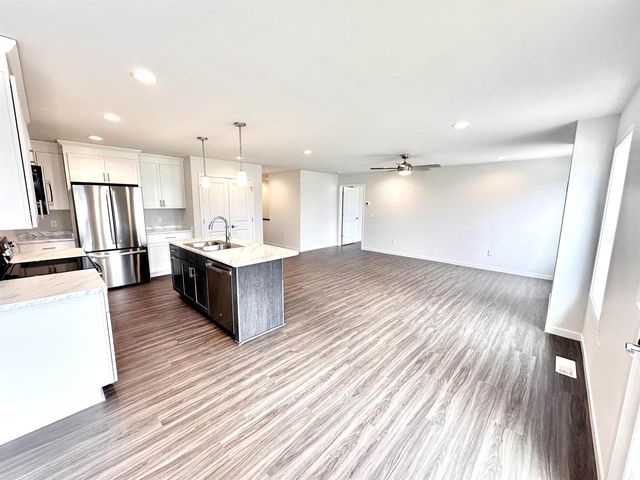 10427 N Stone Barn Drive, Milton, WI 53563