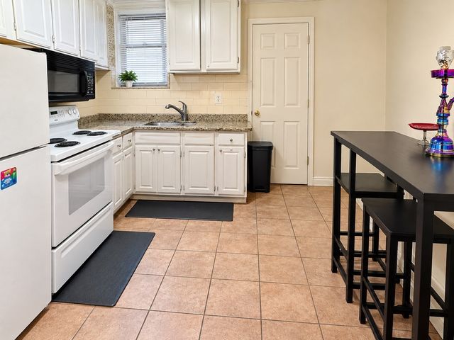 623 Cummins Hwy A, Boston, MA 02136