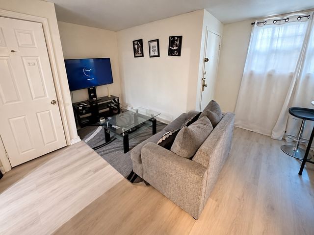 623 Cummins Hwy A, Boston, MA 02136