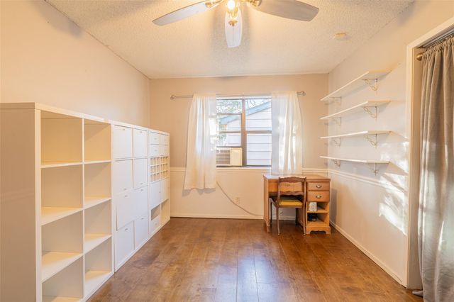 145 Buffalo RUN, Smithville, TX 78957