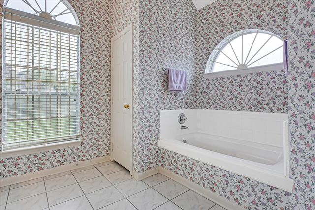 3147 W Hampton Drive, Houston, TX 77082