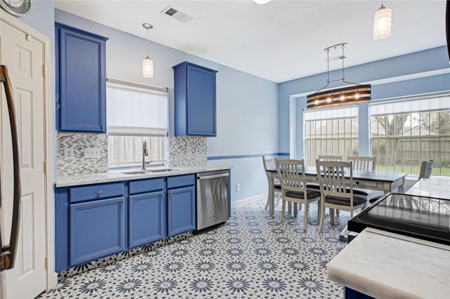 3147 W Hampton Drive, Houston, TX 77082