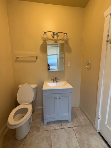 715 W 57th Street 2, Chicago, IL 60621
