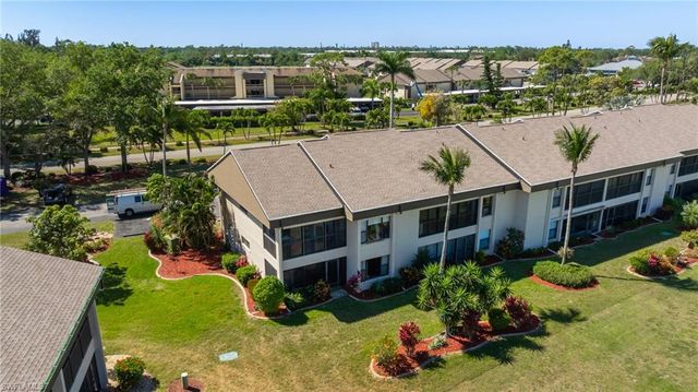 5805 Trailwinds DR 326, Fort Myers, FL 33907