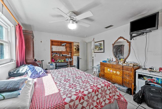 5824 WHISTLEWOOD CIRCLE, Sarasota, FL 34232