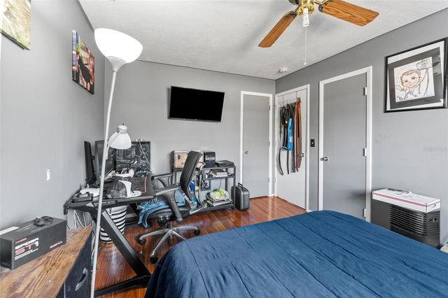 5824 WHISTLEWOOD CIRCLE, Sarasota, FL 34232