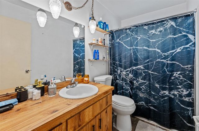 5824 WHISTLEWOOD CIRCLE, Sarasota, FL 34232