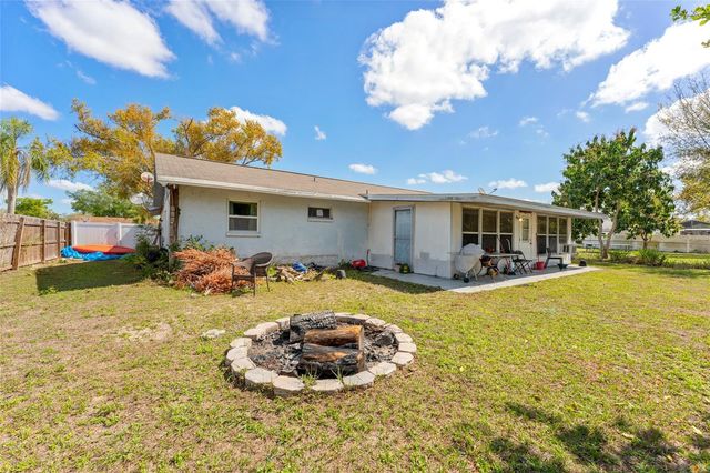 5824 WHISTLEWOOD CIRCLE, Sarasota, FL 34232