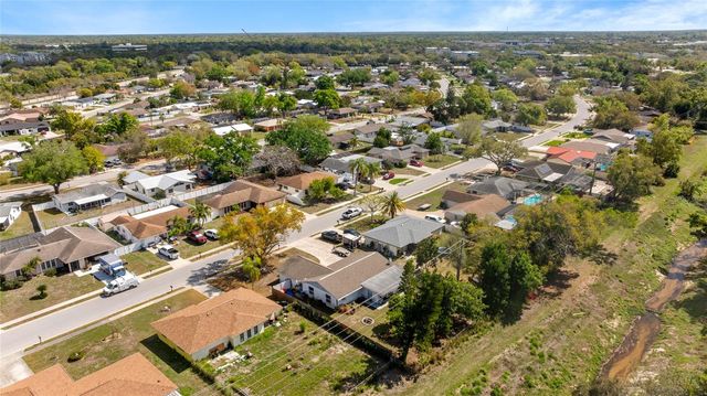 5824 WHISTLEWOOD CIRCLE, Sarasota, FL 34232