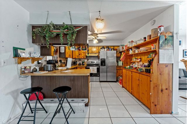 5824 WHISTLEWOOD CIRCLE, Sarasota, FL 34232