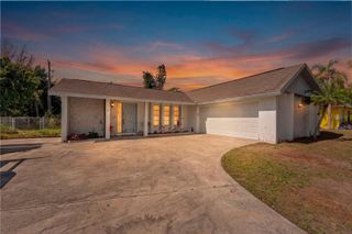 5824 WHISTLEWOOD CIRCLE, Sarasota, FL 34232