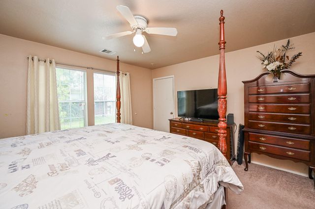 19533 Richland Springs Drive, Houston, TX 77073