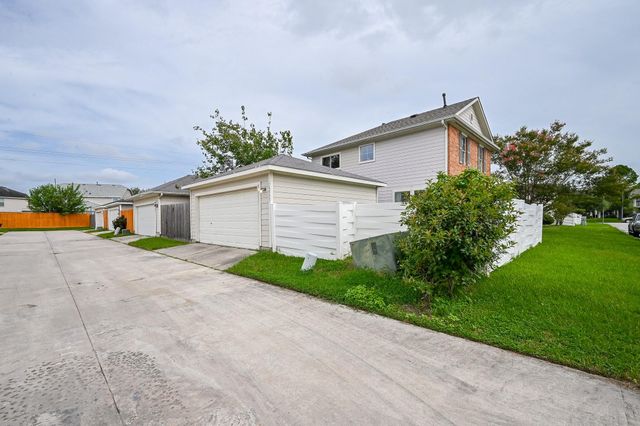 19533 Richland Springs Drive, Houston, TX 77073