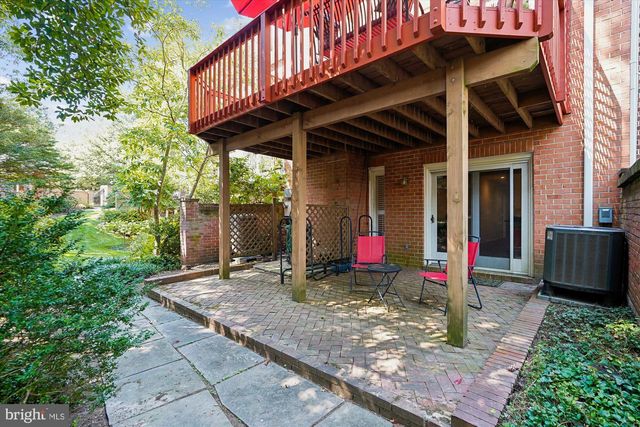 3922 N GLEBE RD, Arlington, VA 22207