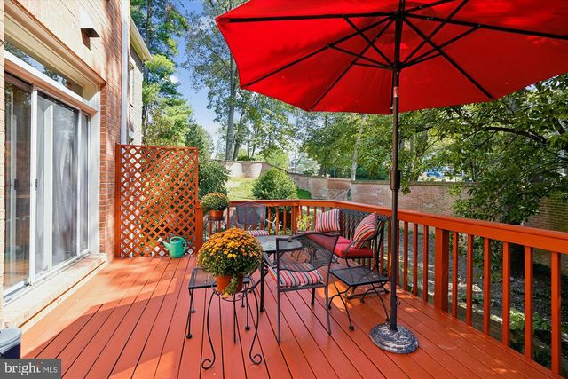3922 N GLEBE RD, Arlington, VA 22207
