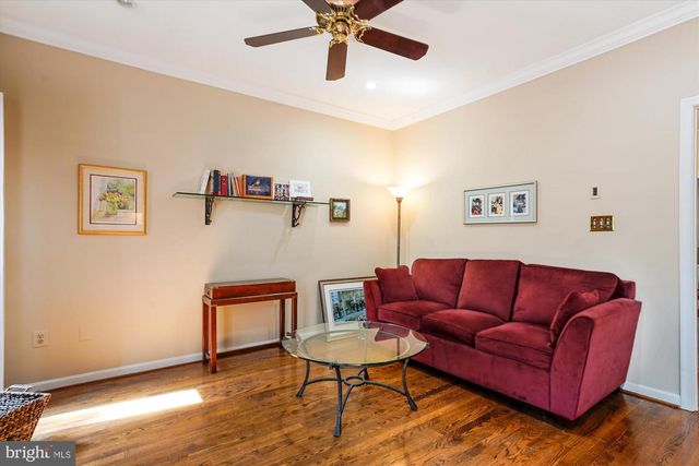 3922 N GLEBE RD, Arlington, VA 22207