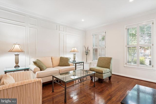 3922 N GLEBE RD, Arlington, VA 22207