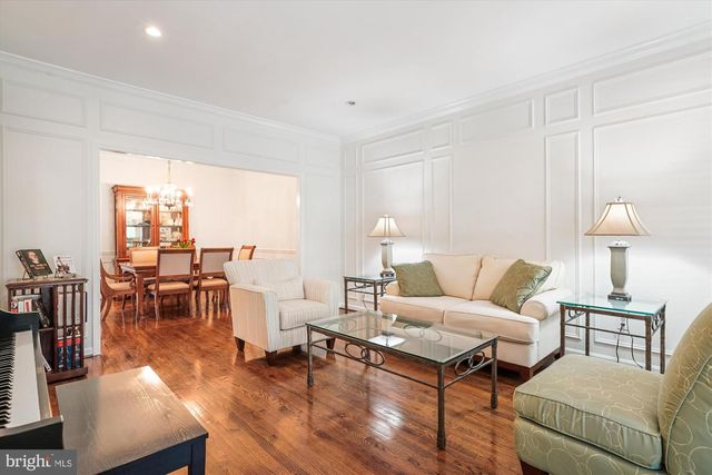 3922 N GLEBE RD, Arlington, VA 22207