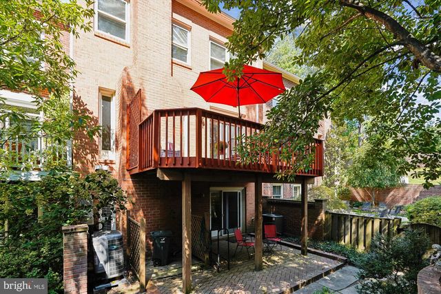 3922 N GLEBE RD, Arlington, VA 22207