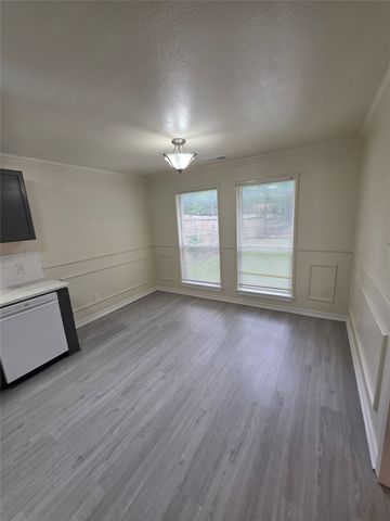 8112 Gibbs Drive, White Settlement, TX 76108