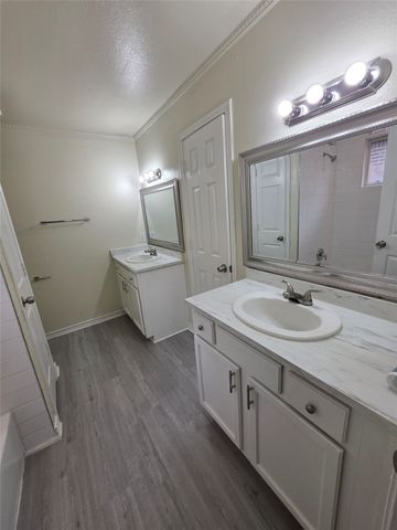 8112 Gibbs Drive, White Settlement, TX 76108