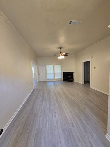 8112 Gibbs Drive, White Settlement, TX 76108