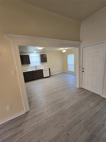8112 Gibbs Drive, White Settlement, TX 76108
