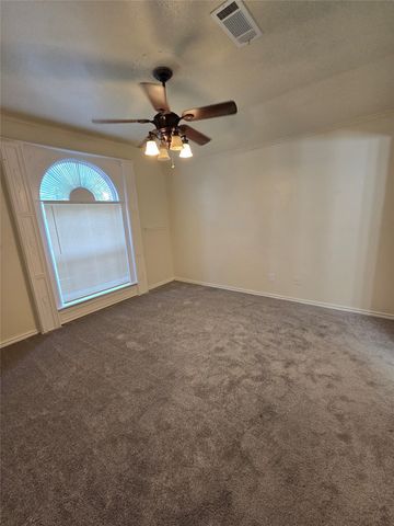 8112 Gibbs Drive, White Settlement, TX 76108