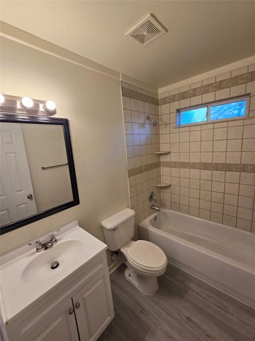 8112 Gibbs Drive, White Settlement, TX 76108