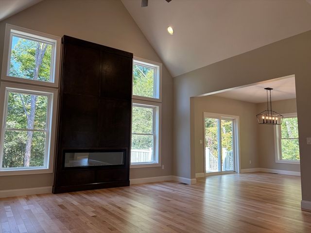 130 Linden Ridge Road, Amherst, MA 01002