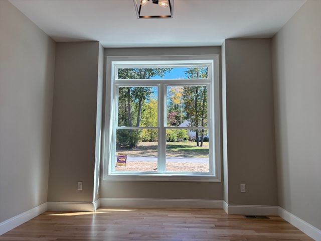 130 Linden Ridge Road, Amherst, MA 01002