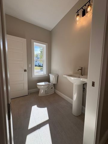 130 Linden Ridge Road, Amherst, MA 01002