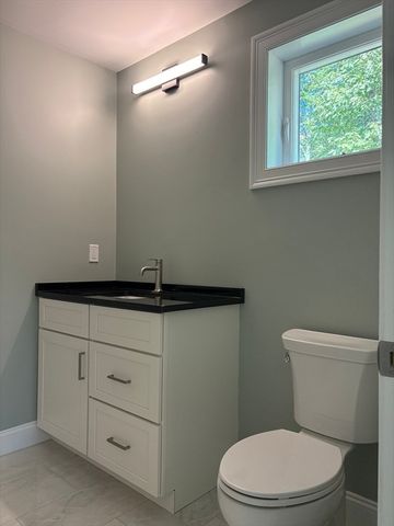 130 Linden Ridge Road, Amherst, MA 01002