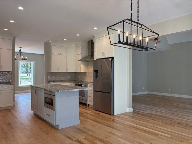 130 Linden Ridge Road, Amherst, MA 01002