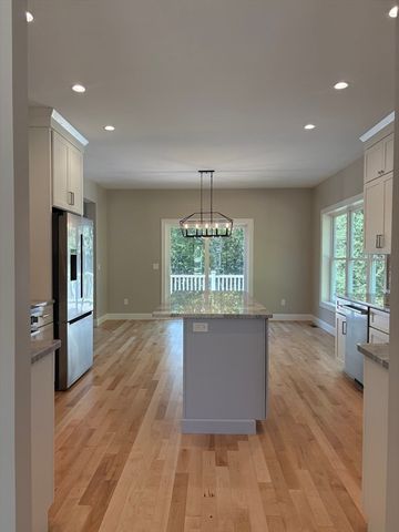 130 Linden Ridge Road, Amherst, MA 01002