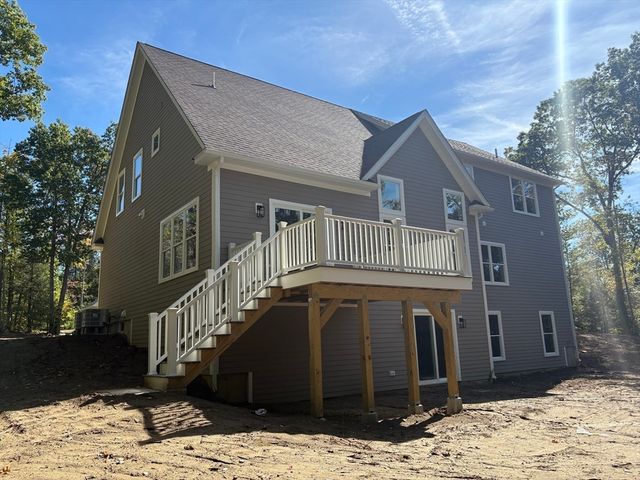 130 Linden Ridge Road, Amherst, MA 01002