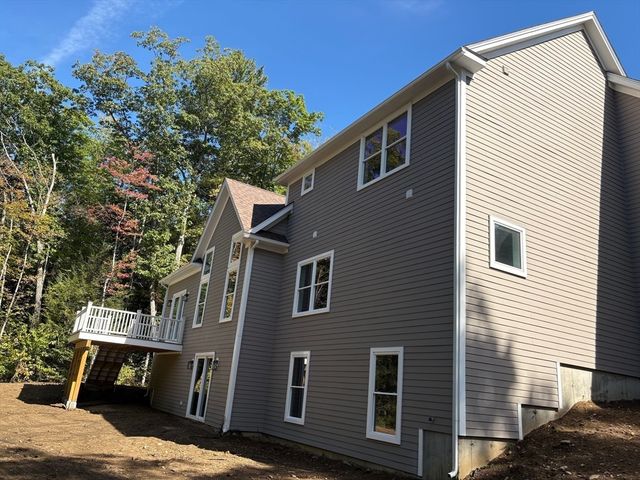 130 Linden Ridge Road, Amherst, MA 01002