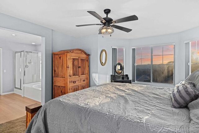 1945 Boulders Ln, Alpine, CA 91901