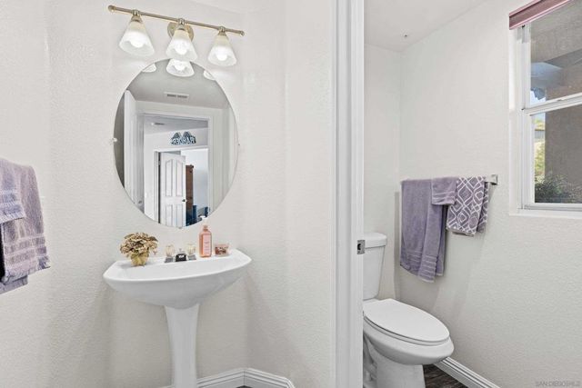 1945 Boulders Ln, Alpine, CA 91901
