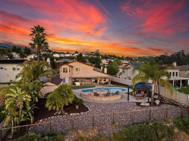 1945 Boulders Ln, Alpine, CA 91901