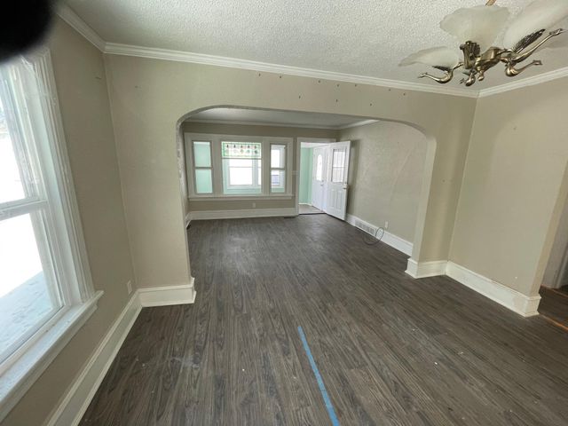 911 W Cavour Avenue, Fergus Falls, MN 56537