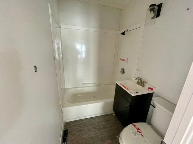 911 W Cavour Avenue, Fergus Falls, MN 56537