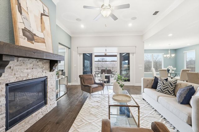 2216 Barton Creek Boulevard, The Colony, TX 75056