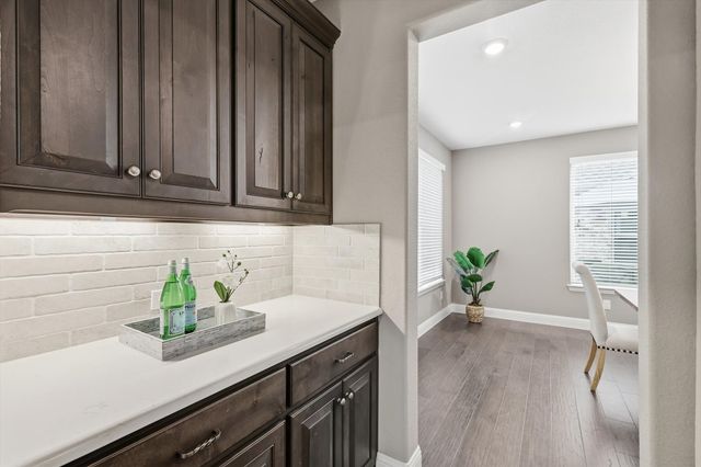 2216 Barton Creek Boulevard, The Colony, TX 75056