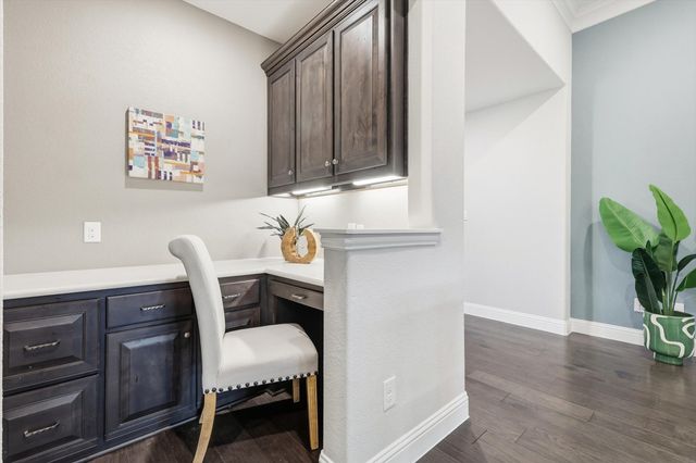 2216 Barton Creek Boulevard, The Colony, TX 75056