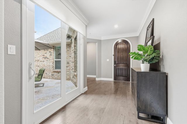 2216 Barton Creek Boulevard, The Colony, TX 75056