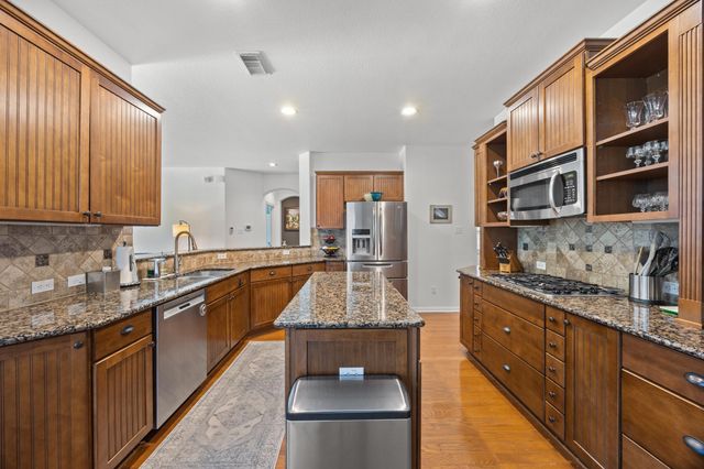 402 Bufflehead LN, Cedar Park, TX 78613